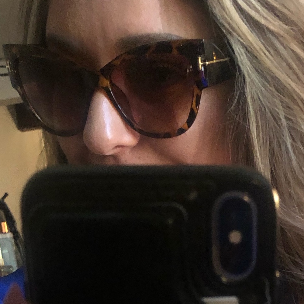 Sunglasses - Picture 3 of 10